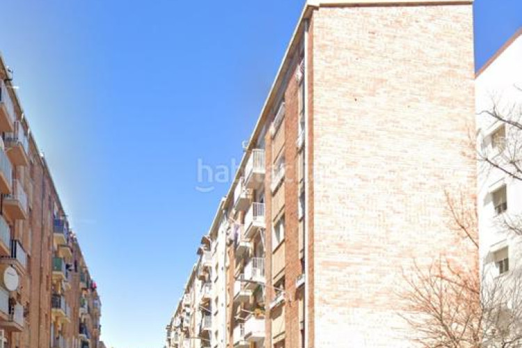 Piso  en venta en calle nuria, . en La Maurina Terrassa