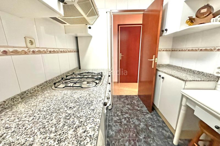 Piso  con 4 dormitorios y balcón en Sant Pere Nord Terrassa