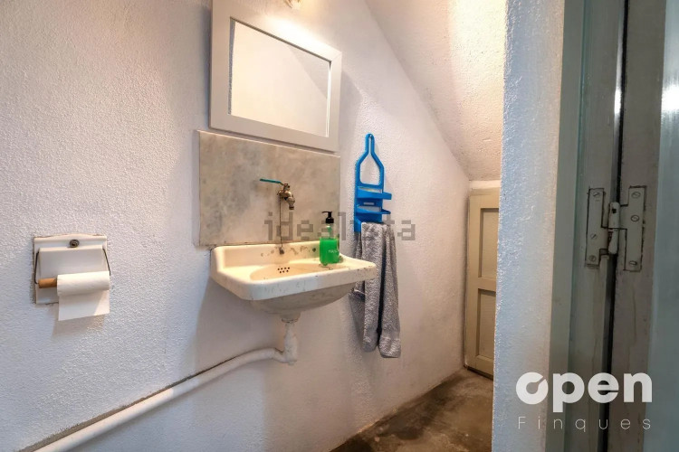 Chalet adosado en calle de Pau Claris