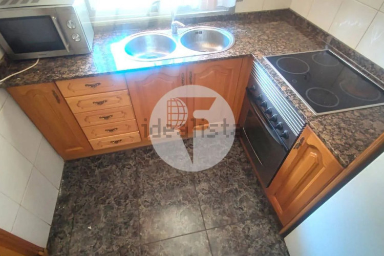 Casa independiente en calle del Camerun