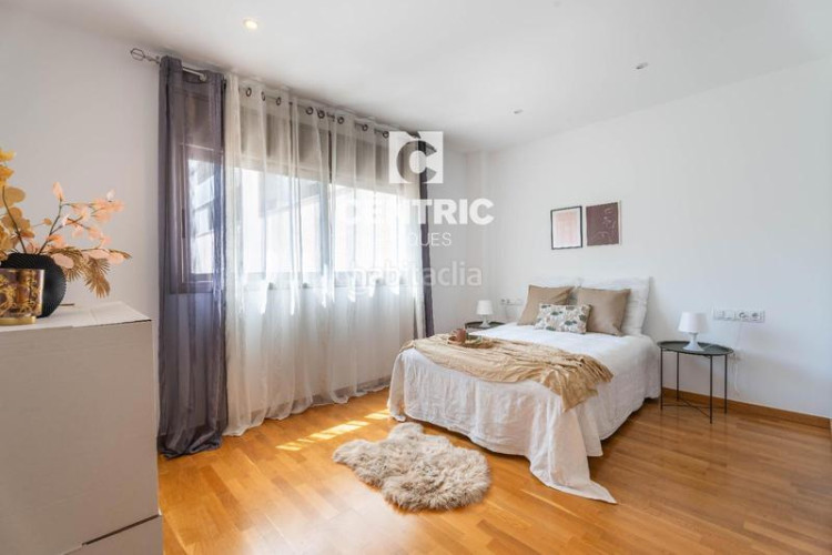 Casa adosada espacio, luz y exclusividad en el centro en Terrassa