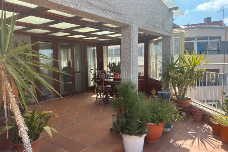 Ático espectacular y auténtico ático en una sola planta con una gran terraza con vistas despejadas en el centro!!! en Terrassa