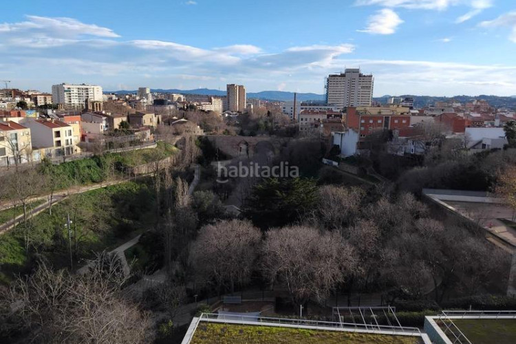 Dúplex junto iglesias sant pere en Barri del Centre Terrassa