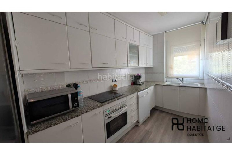 Dúplex tu nuevo hogar dúplex con chimenea, parking y zonas verdes alrededor en Terrassa