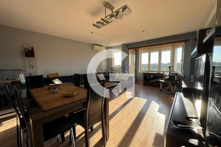 Piso magnífico piso con terraza en Sant Pere Nord Terrassa