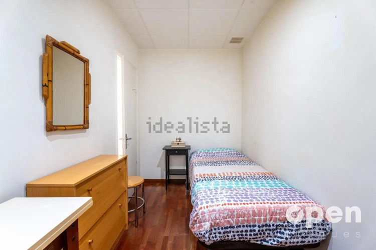 Chalet adosado en calle de Pau Claris