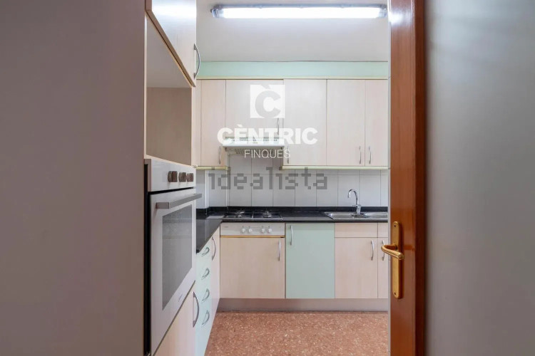 Piso en avenida ďÀngel Sallent