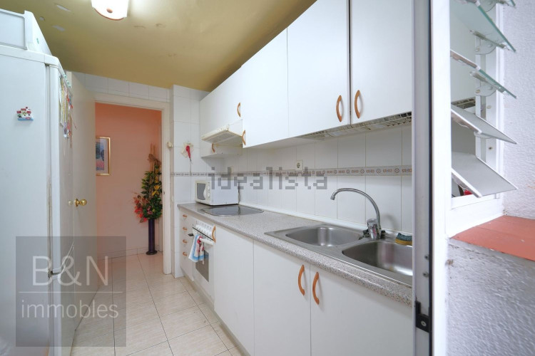 Piso en Barrio Les Arenes
