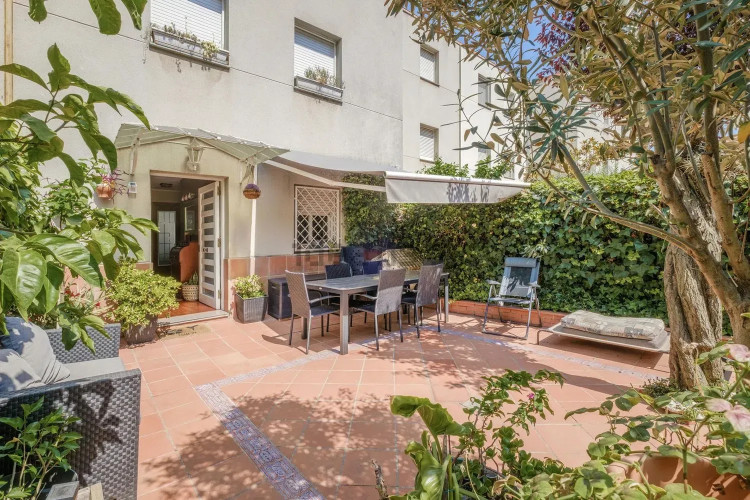 Chalet adosado en calle ďAntoni Torrella