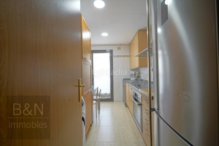 Piso te vas a enamorar de su carácter! amplio, luminoso, con zona comunitaria y plaza de párquing con trastero en Terrassa