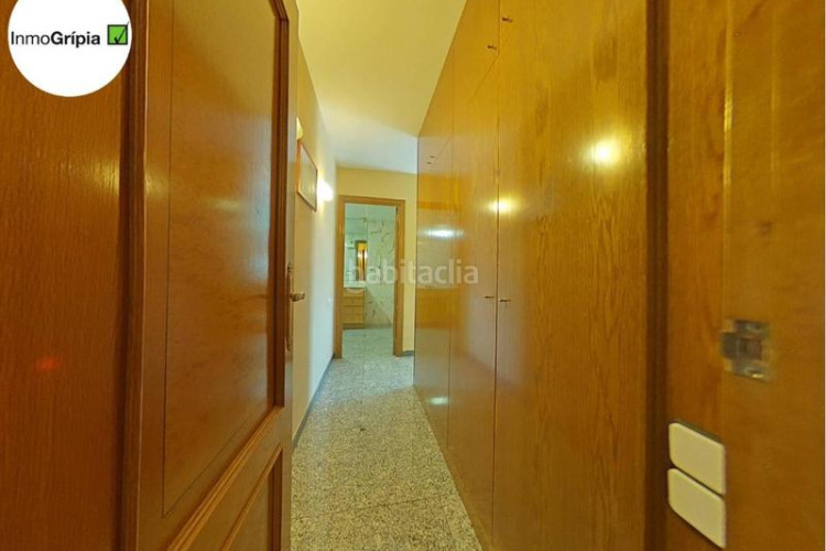 Piso  en venta en les arenescan montllorla grípia08227 en Terrassa