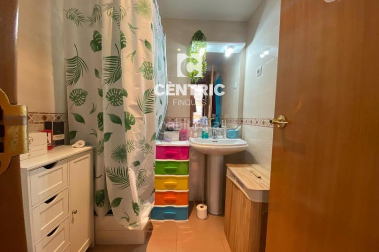 Piso  de 2 habitaciones para invertir en Segle XX Terrassa