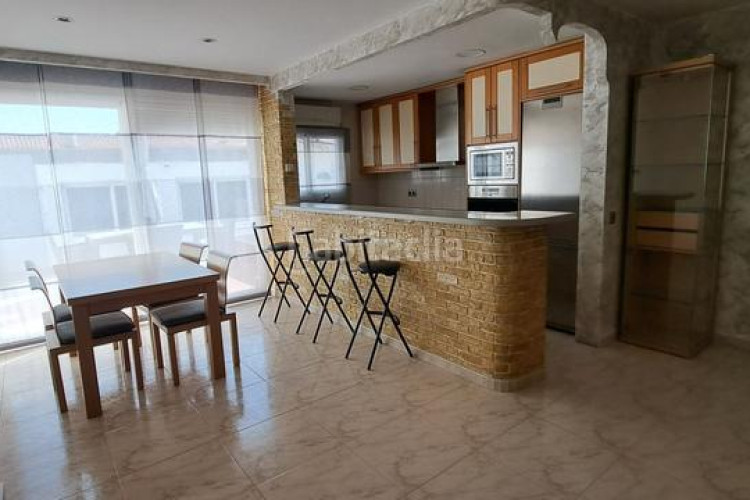 Casa el hogar que tu familia sueña te espera en can montllor! en Terrassa