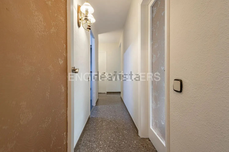 Piso en Barrio Escoles