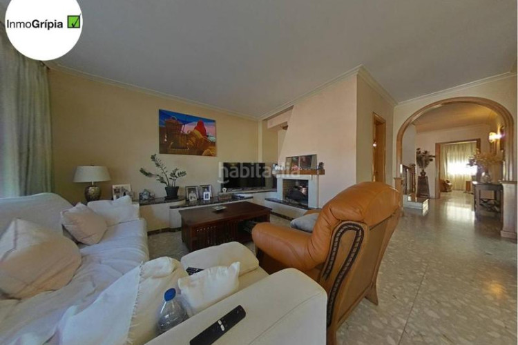 Casa  en venta en les arenescan montllorla grípia08227 en Terrassa