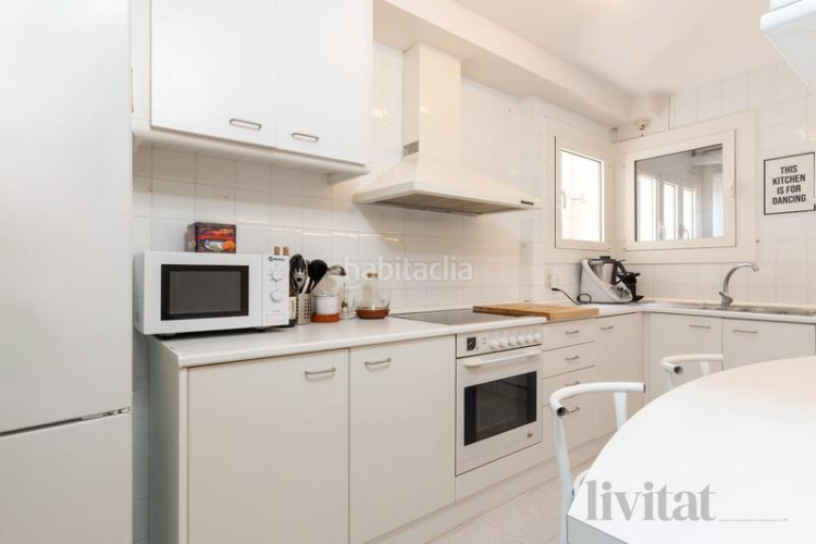 Piso pis al centre amb dues places daparcament i traster en Terrassa