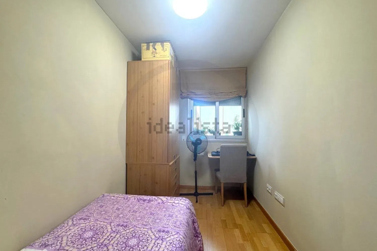 Piso en Barrio Escoles