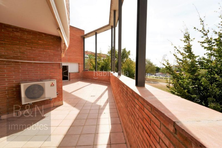 Chalet calidez y diseño en una casa señorial en la zona olímpica! en Terrassa