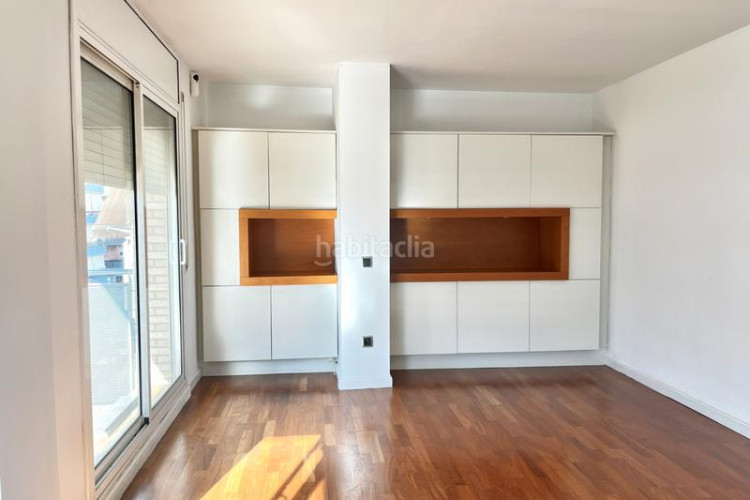 Dúplex exclusivo ático-dúplex con 2 terrazas privadas y luz natural en Sant Pere Nord en Terrassa