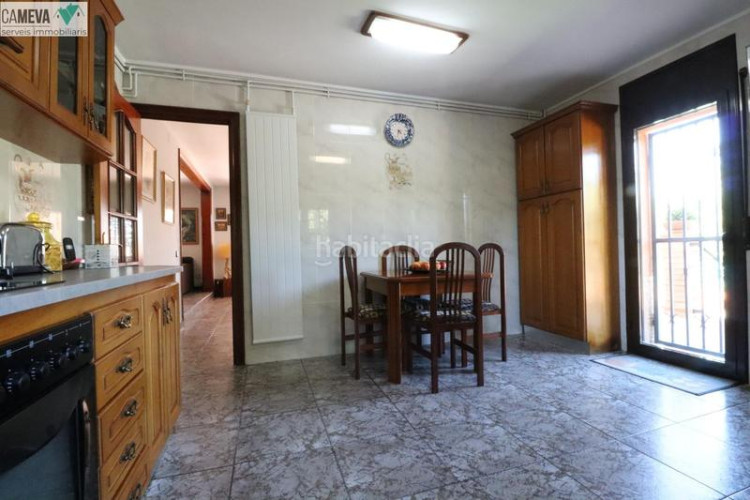 Casa única e impresionante finca a 4 vientos con piscina y jardin en Terrassa