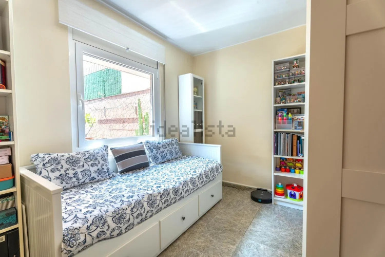 Chalet adosado en calle de Múrcia