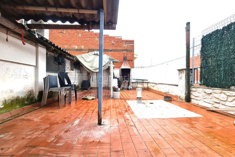 Piso con terraza y trastero en Les Arenes - La Grípia - Can Montllor Terrassa