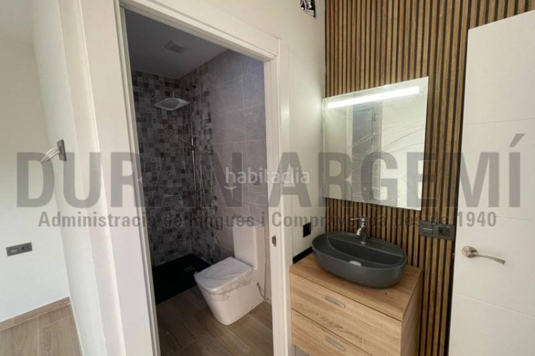 Piso bajos con patio en venta en ca naurell en Ca n'Aurell Terrassa