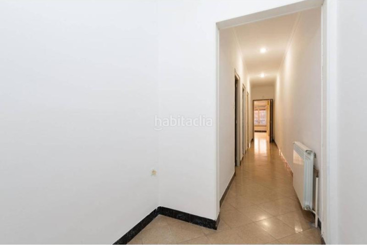 Casa adosada  4hab 1 wc garaje de 140m2 terarza en Terrassa