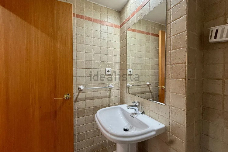 Piso en Av Lacetania,De La