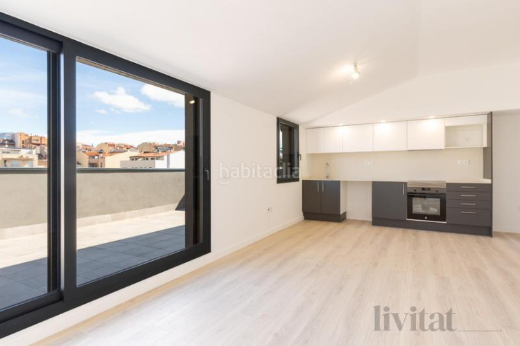 Piso en calle transversal 181 en San Pere Terrassa