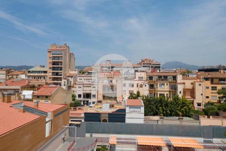 Dúplex joya modernista en el corazón en Barri del Centre Terrassa