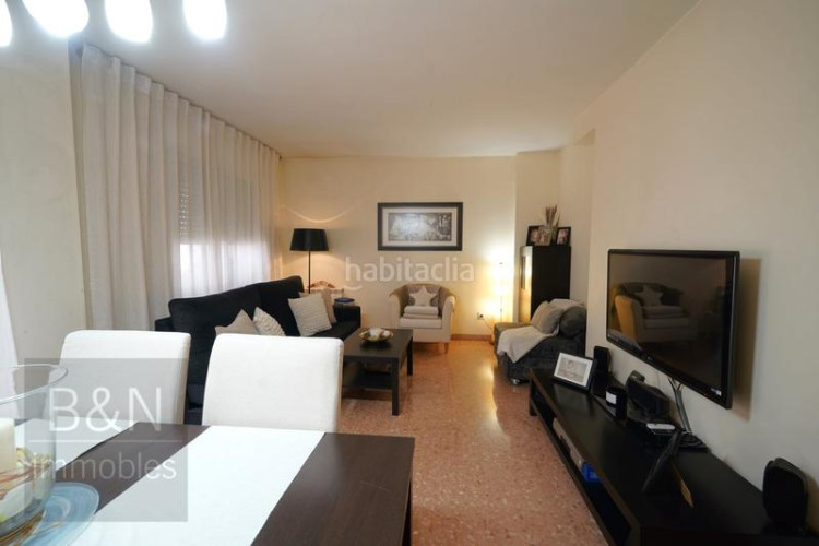Dúplex un hogar con espacios amplios, una espectacular terraza, balcón y tres dormitorios en Terrassa