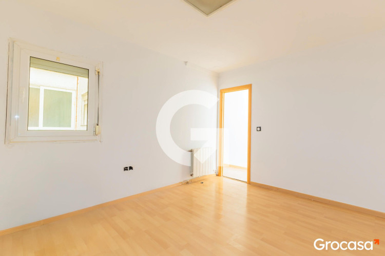 CL RENAIXEMENT, DEL, Egara