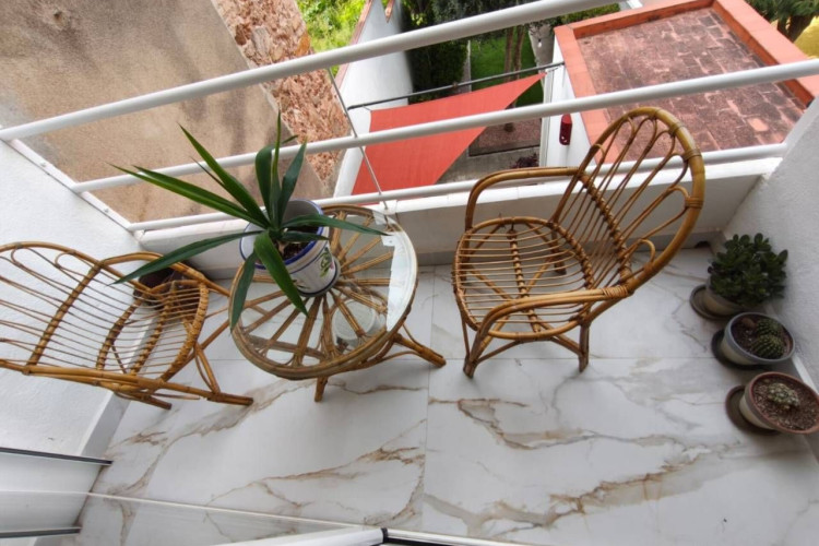 Major de Sant Pere, Vallparadu00EDs - Antic Poble de Sant Pere