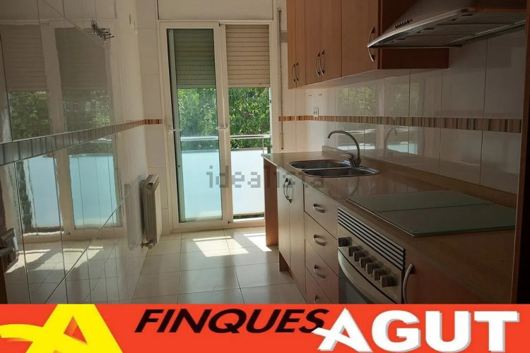 PISO SEMINUEVO, 149.000€ (OPCIONAL GARAJE, PRECIO DE 36.000€)