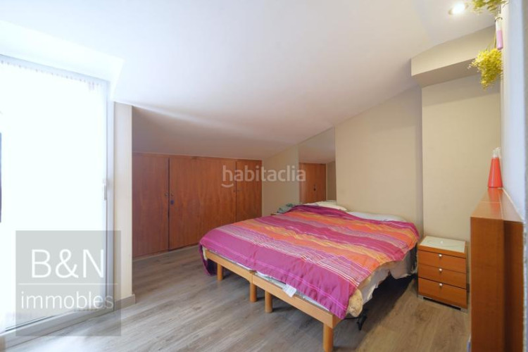 Dúplex impresionante dúplex de 4 dormitorios con 3 salidas al exterior espaciosidad y luz natural en cada rincón en Terrassa