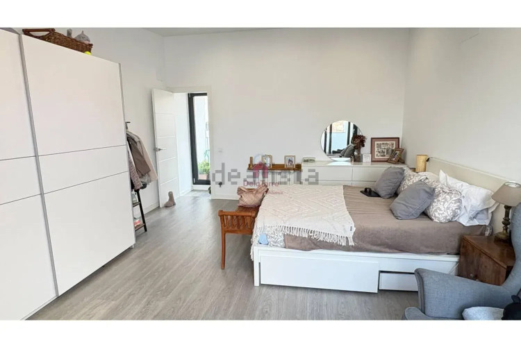 Chalet pareado en carretera de Rellinars