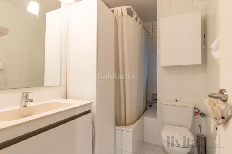 Piso pis al centre amb dues places daparcament i traster en Terrassa