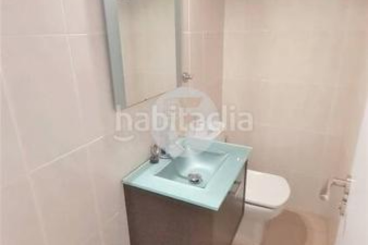 Piso espectacular piso de 113 m con gran balcón en zona olímpica en Terrassa