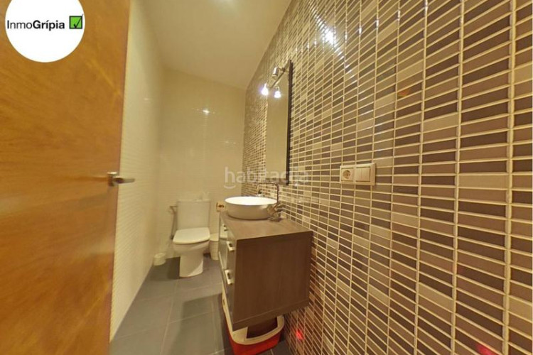 Dúplex piso en venta en les arenescan montllorla grípia08227 en Terrassa