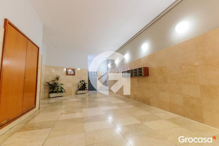 Piso amplio piso con balcón en Les Arenes - La Grípia - Can Montllor Terrassa