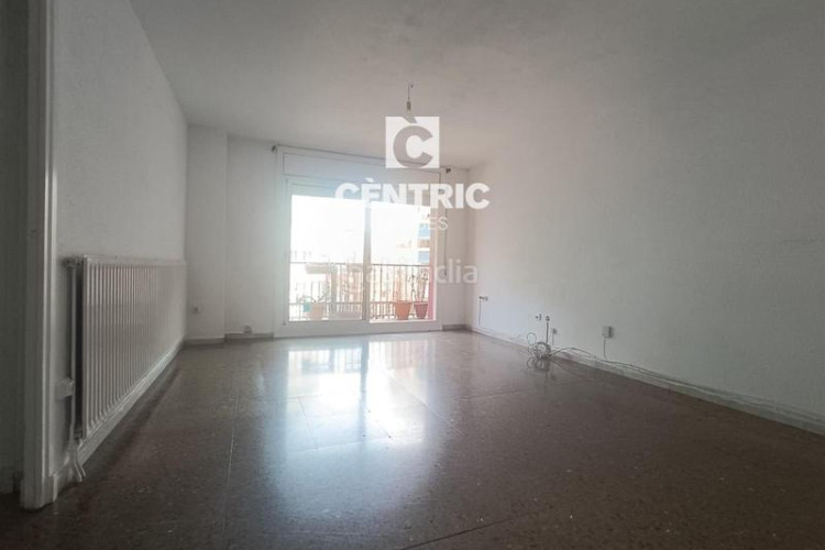 Piso gran piso, 4 habitaciones, genial ubicación en Terrassa