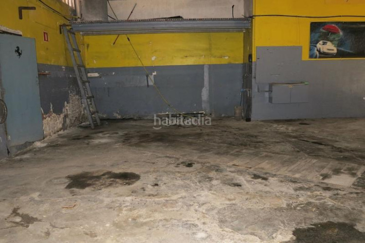 Casa en carrer mare de deu del mar local per a edificar en Terrassa