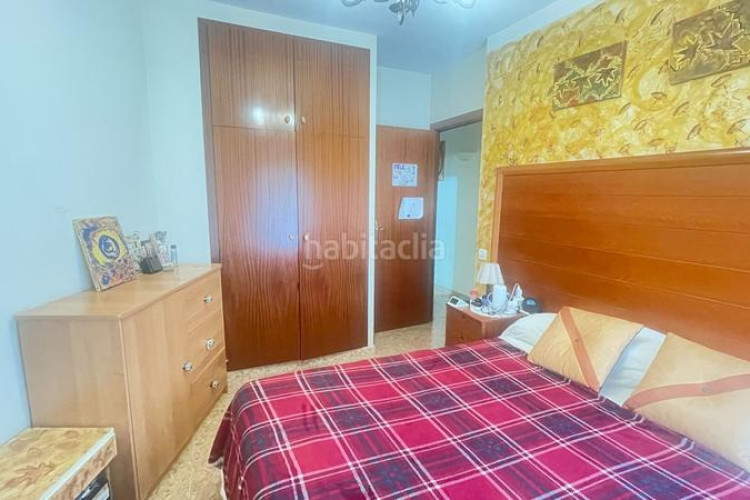 Piso pis amb , pàrquing, traster i piscina comunitària en Terrassa