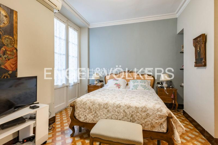 Apartamento vive en el corazón con historia, estilo y todo el confort actual en Terrassa