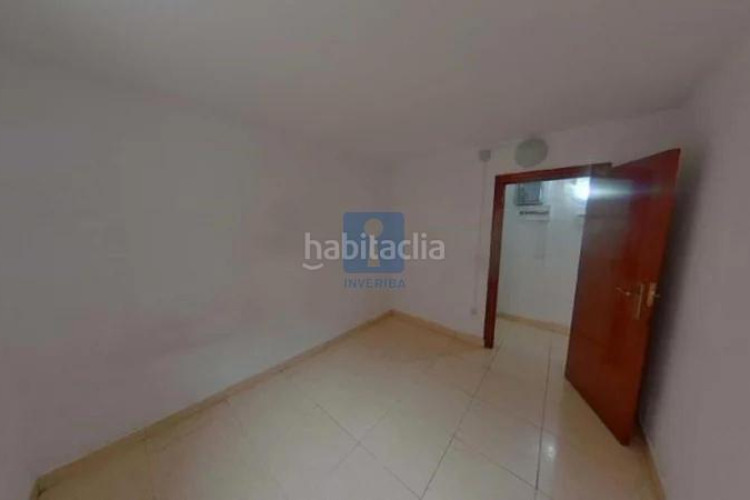 Piso inmueble ilegalmente okupado situado en la calle cavall bernat 45, 1 1, , barcelona en Terrassa