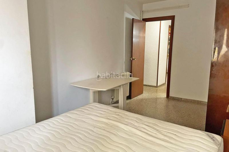 Piso  en venta zona escoles en Cementiri Vell Terrassa