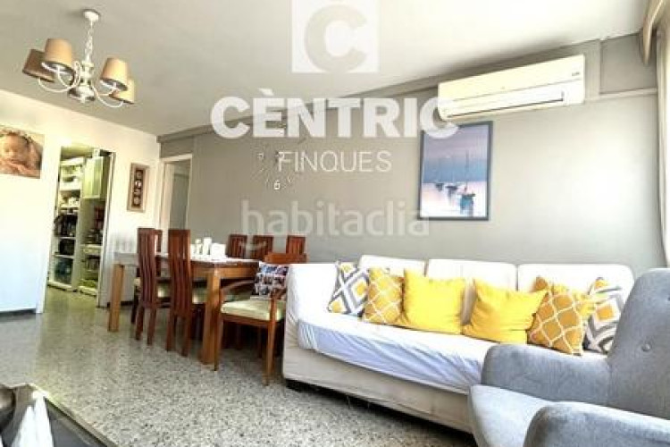 Piso torrent den pere parres, piso de 4habs. 2 wc en Terrassa