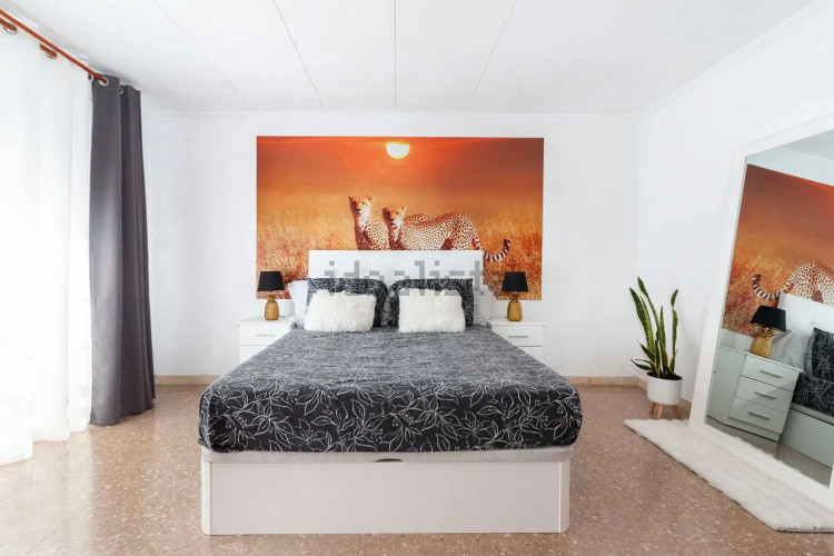 Chalet adosado en calle de Sant Damià