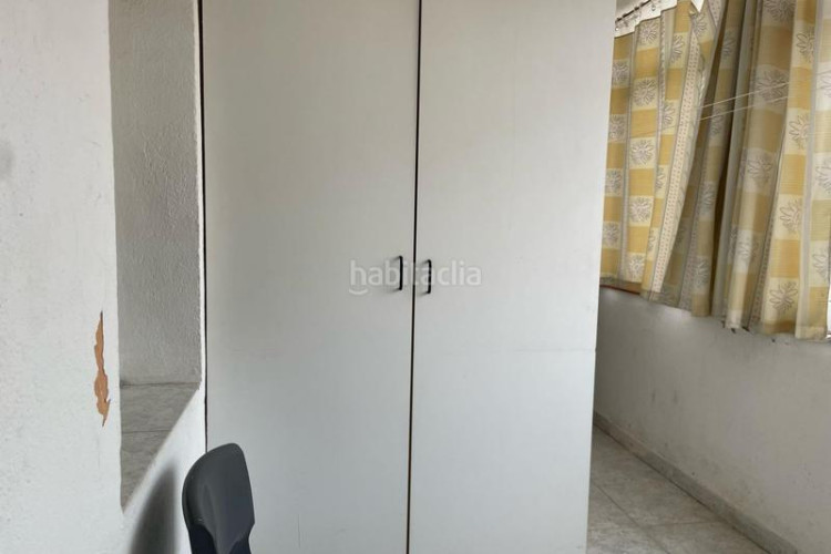 Piso pis en venda a zona escoles en Cementiri Vell Terrassa